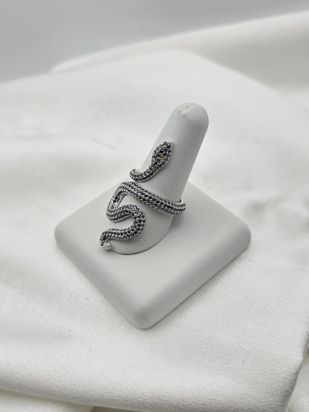 Sterling Silver 925 Pavé Black Moissanite Luxury Snake Ring